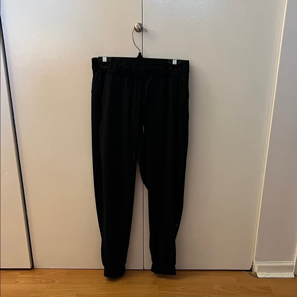 Lululemon Cropped Black Jogger Pants